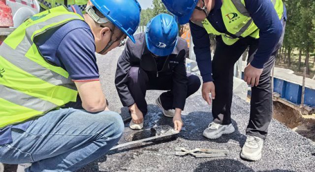 東泰咨詢一公司對臨臨高速公路第六駐地辦進行四月份月度檢查